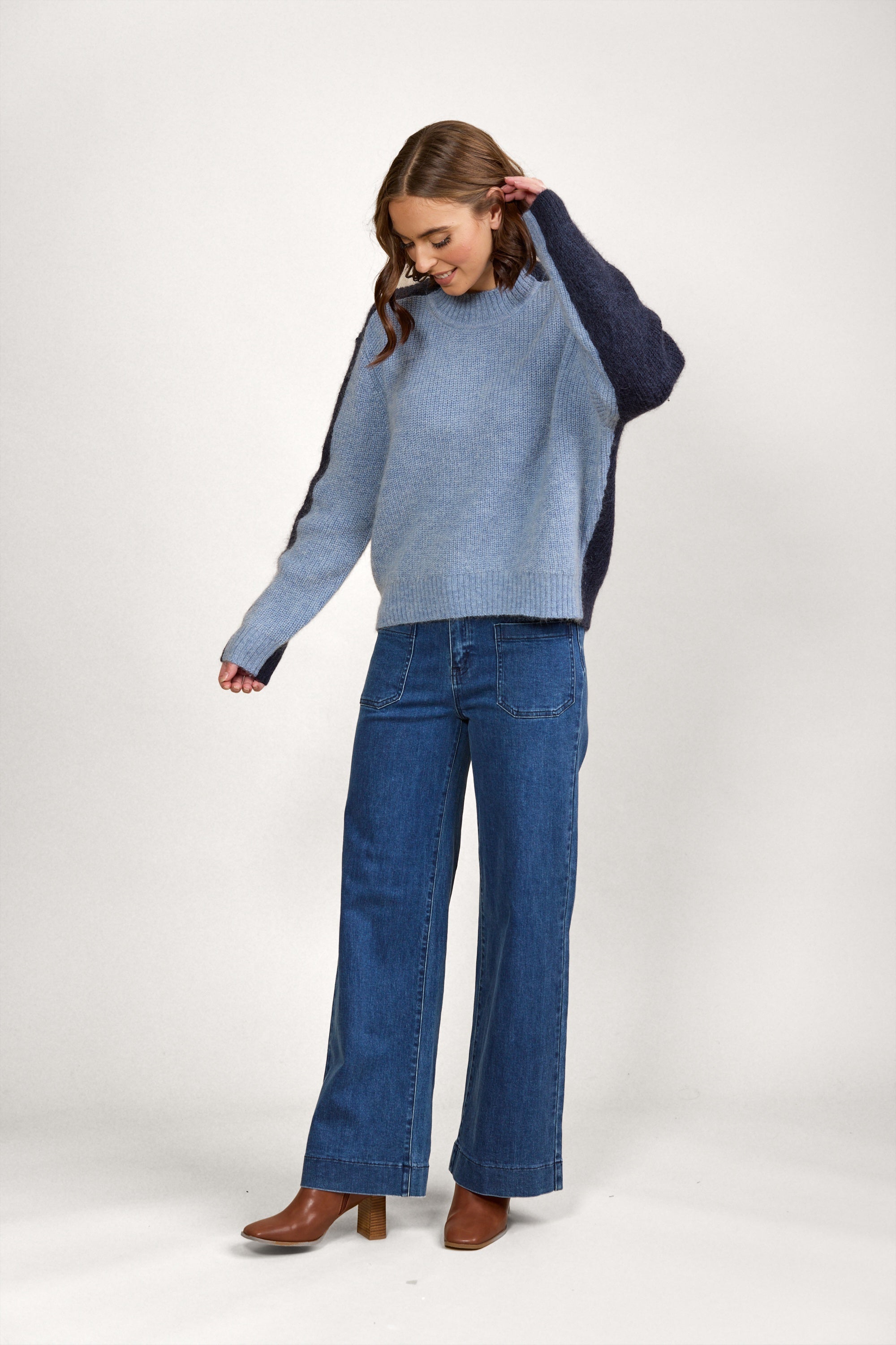 Knewe 2033 Two Tone Sweater | Sky Blue/Ink