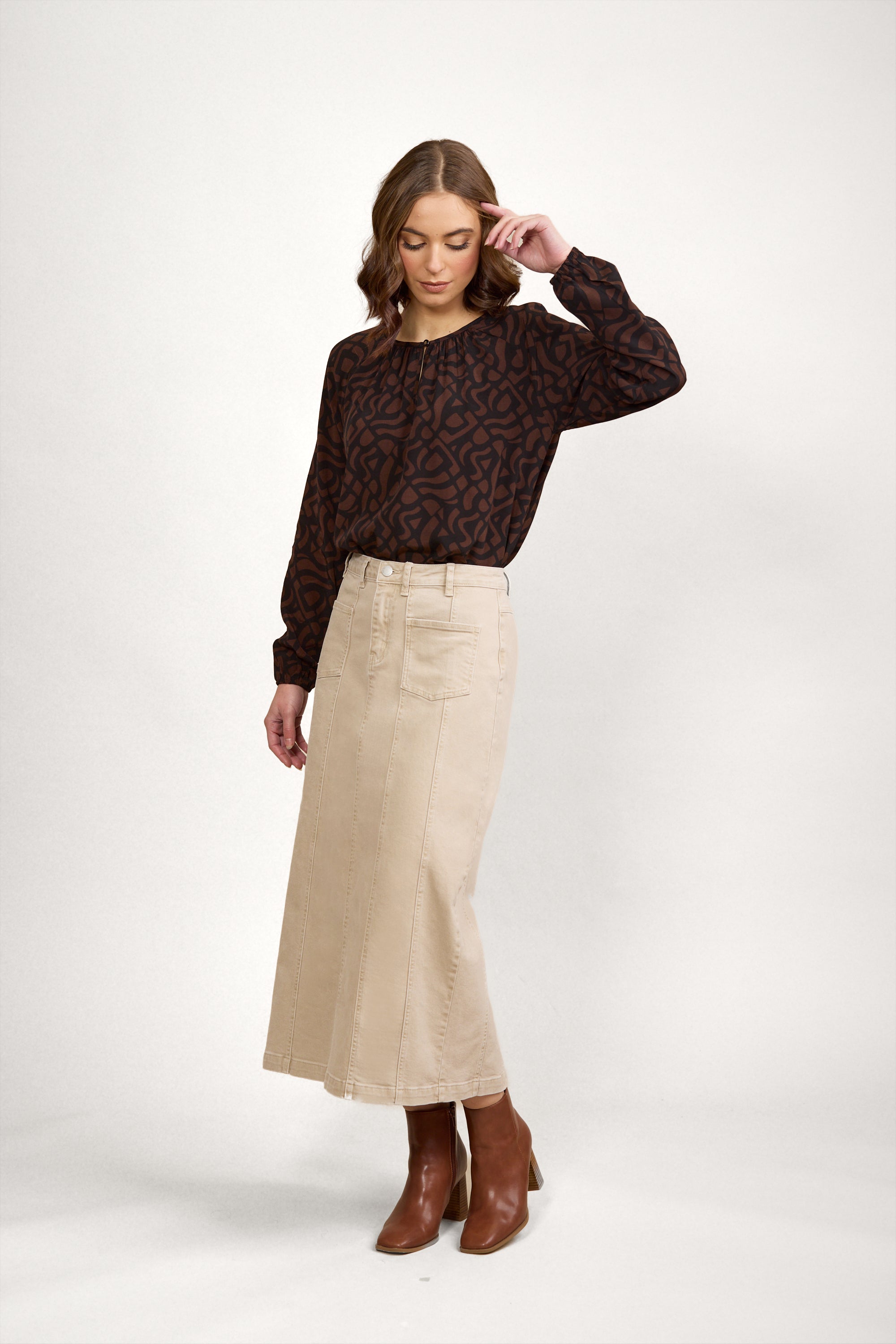 Knewe 4032 Copper Skirt | Oat Denim