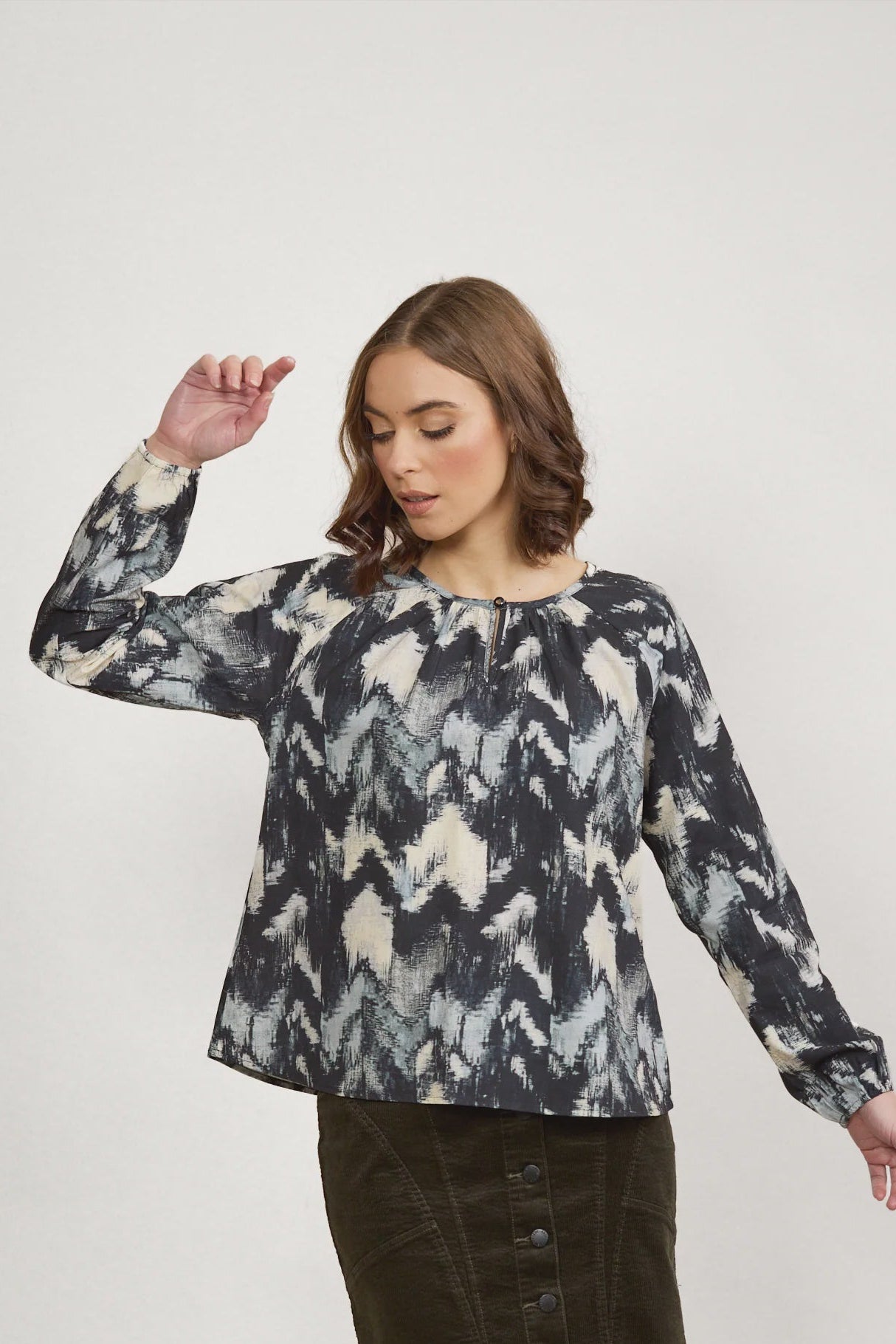 Knewe 5089 Story Top | Saint