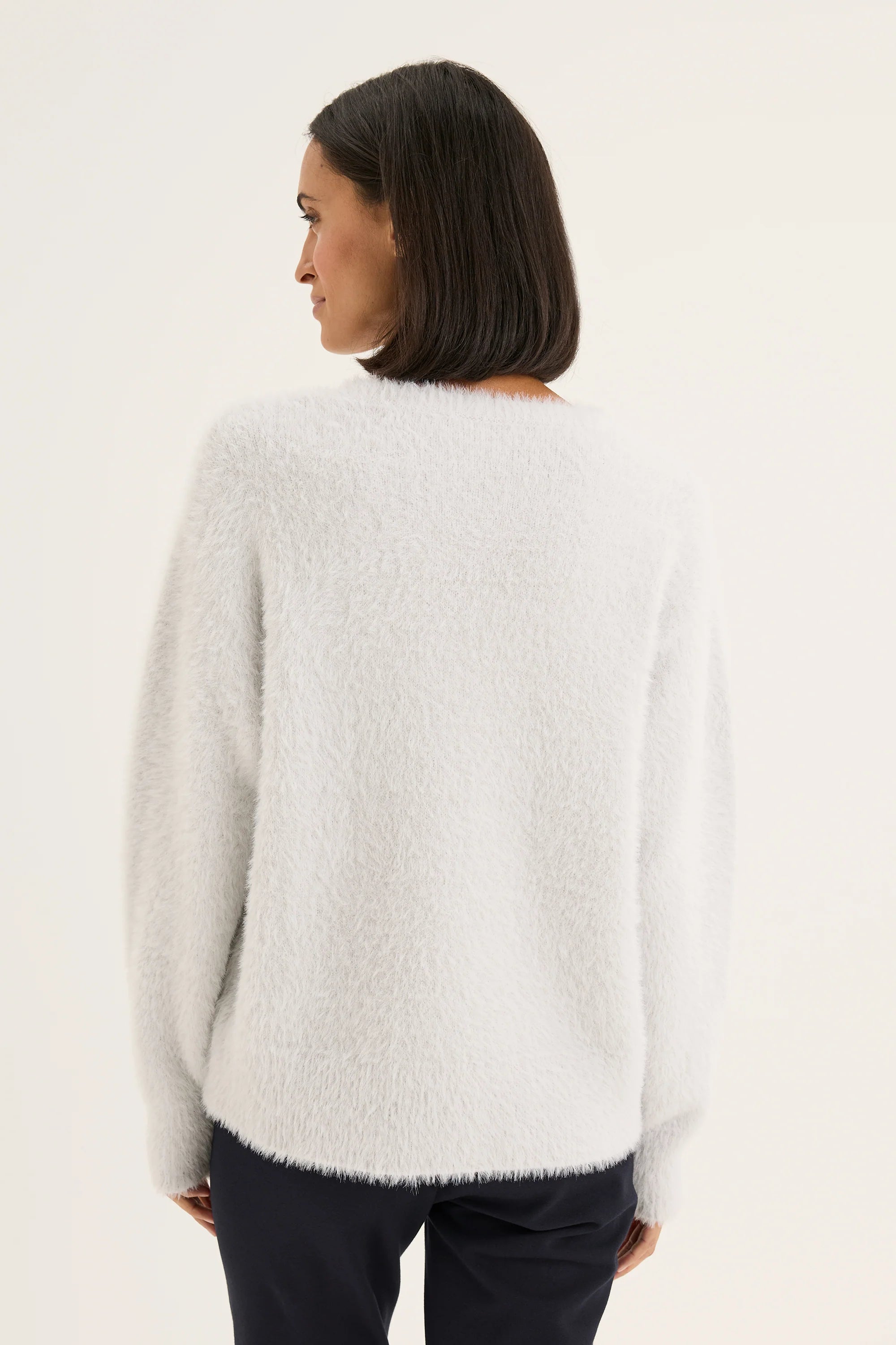 Yarra Trail Feather Knit | Silver