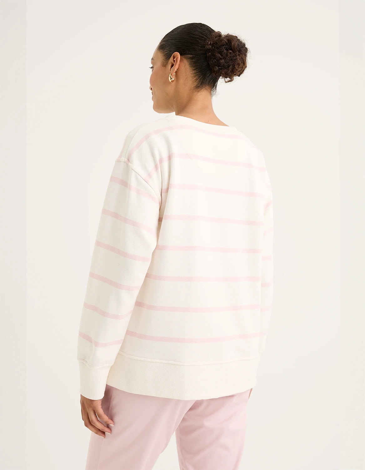 Yarra Trail Infinity Sweat | Ecru/Ice Pink