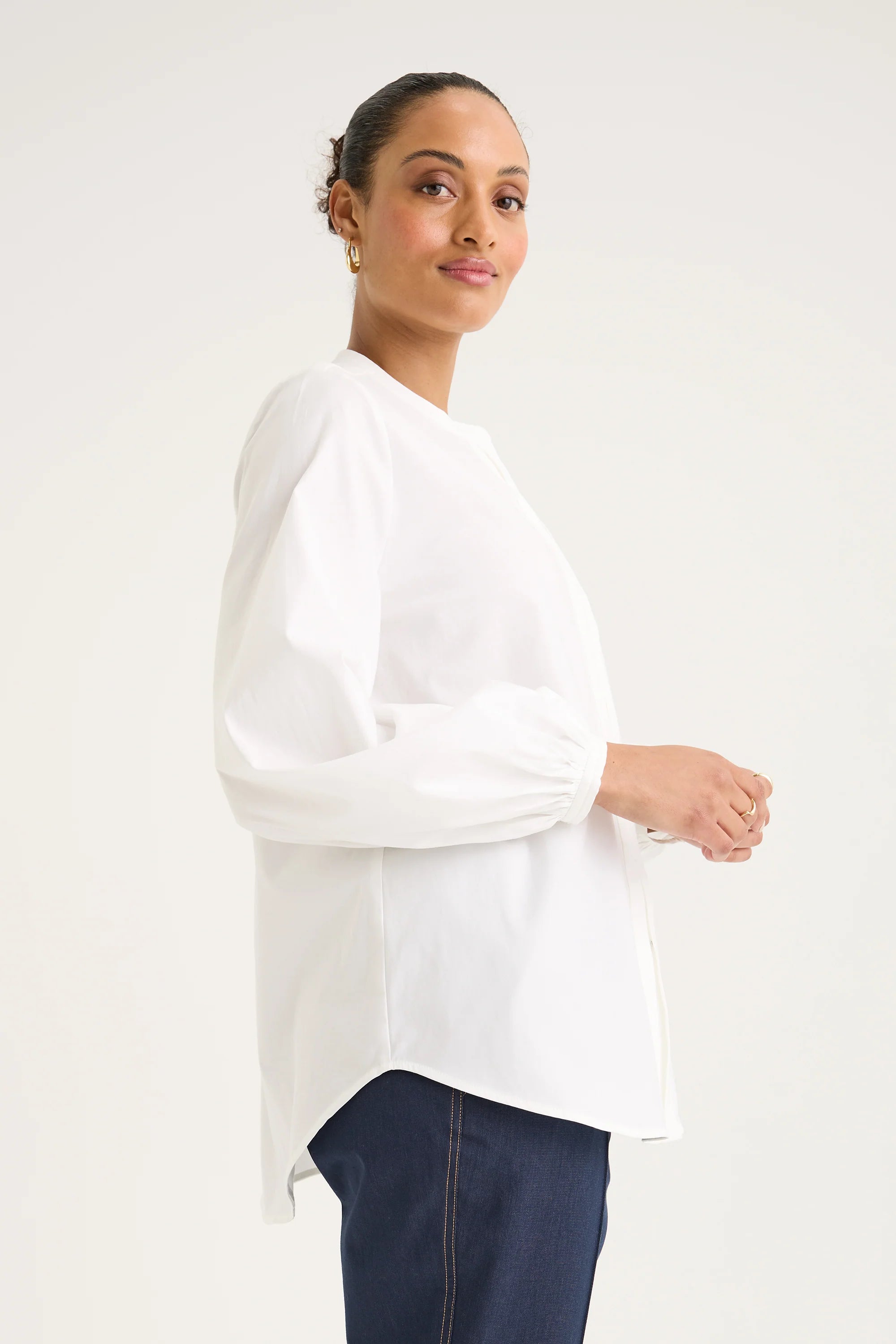 Yarra Trail Mantle Top | White