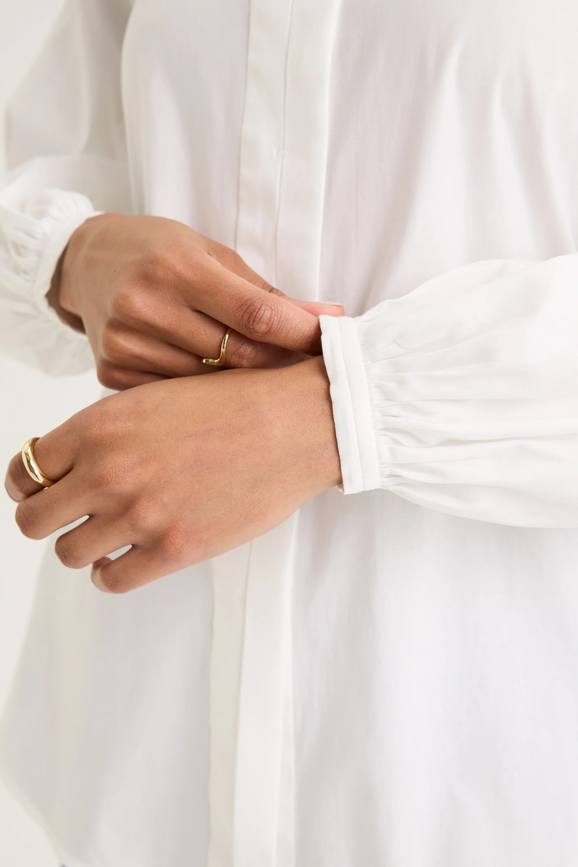 Yarra Trail Mantle Top | White