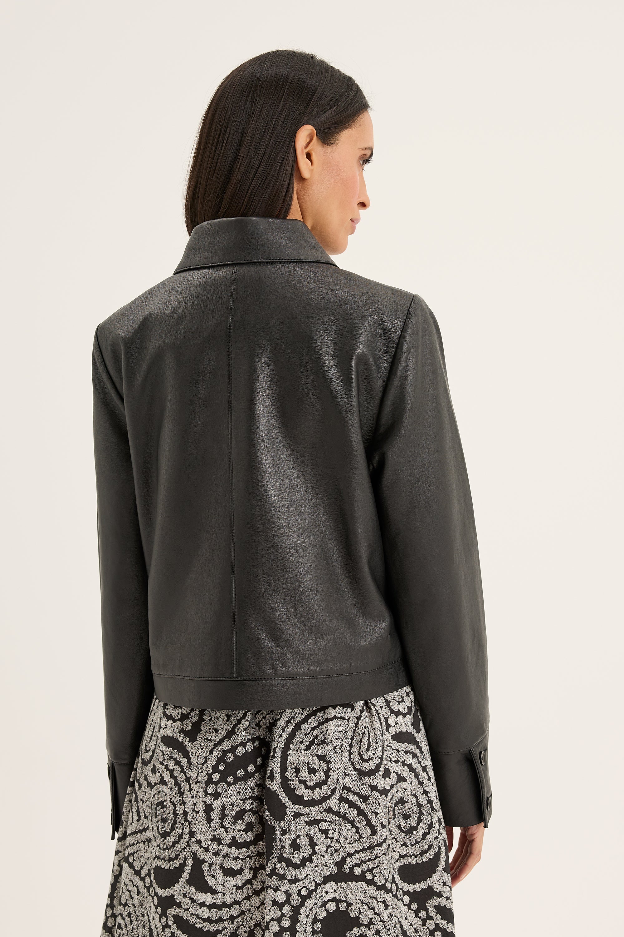 Yarra Trail Raw Hide Jacket | Black