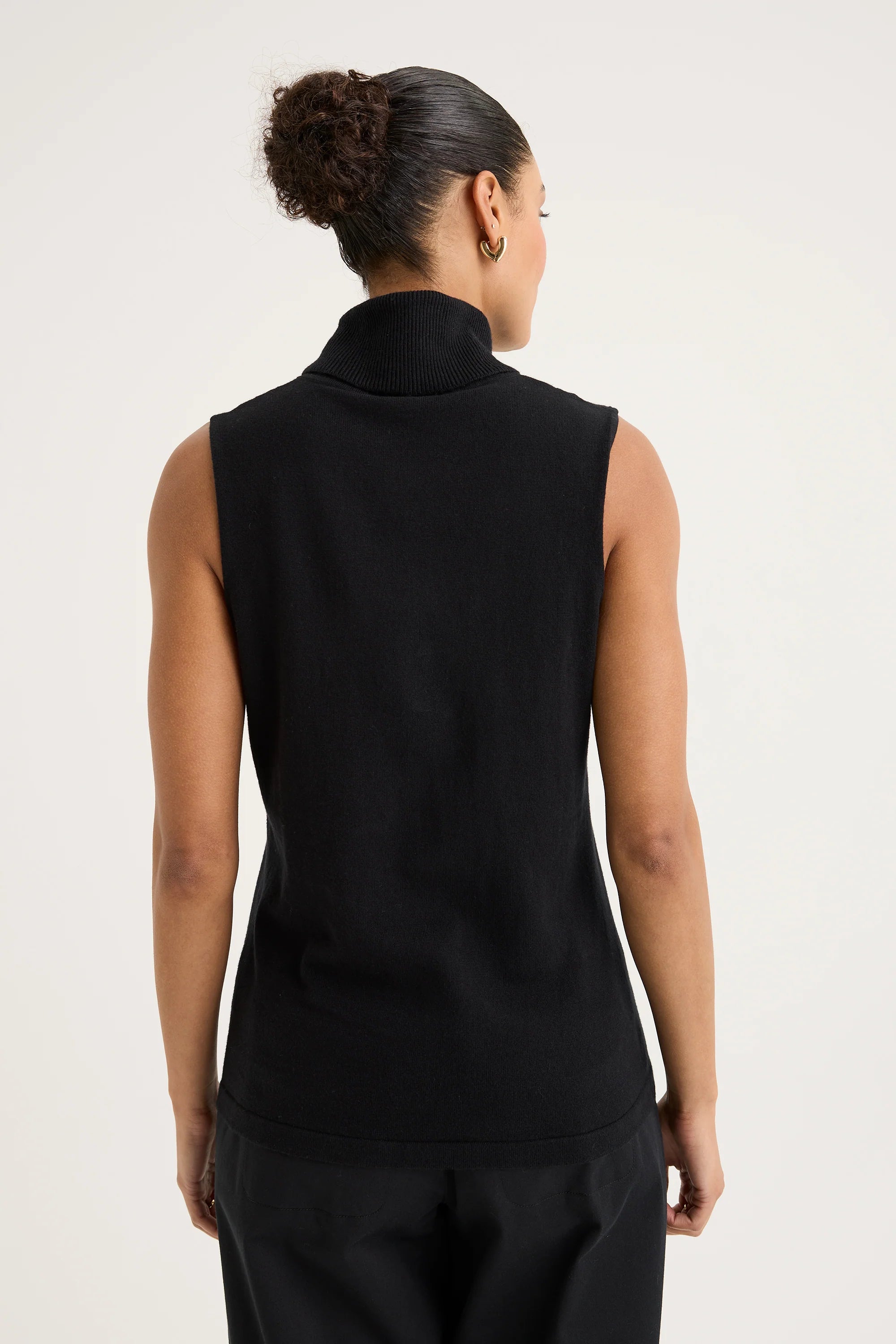 Yarra Trail Tranquil Knit | Black