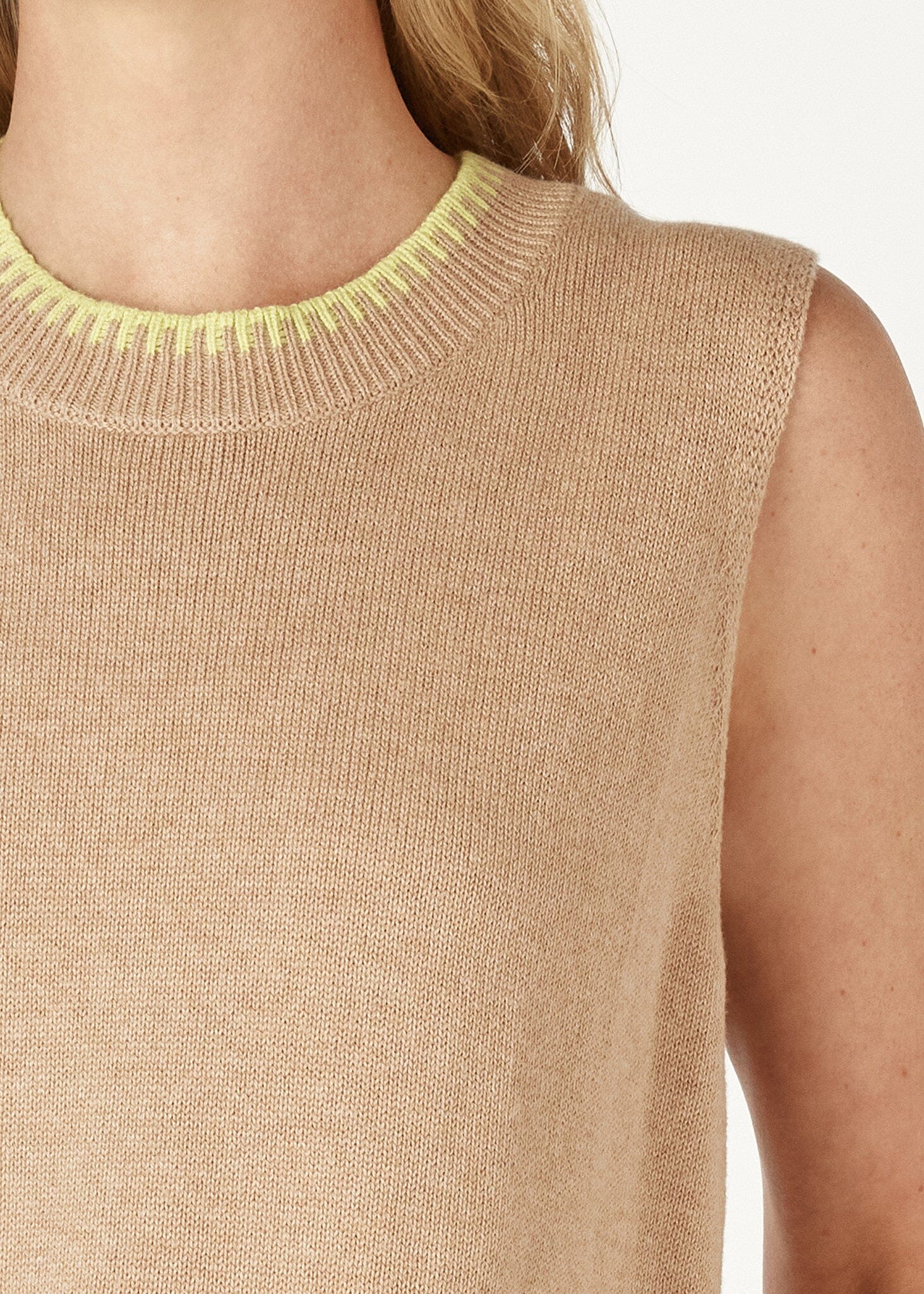 Zaket & Plover Essential Two Tone Vest | Oat