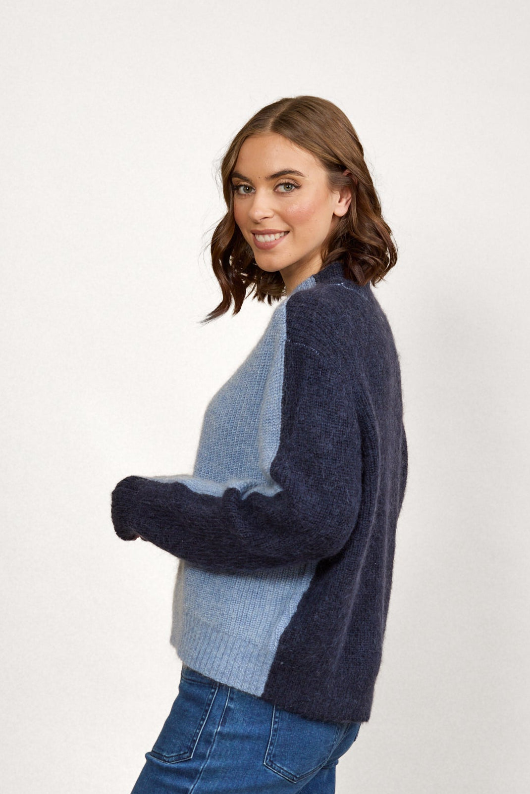 Knewe 2033 Two Tone Sweater | Sky Blue/Ink