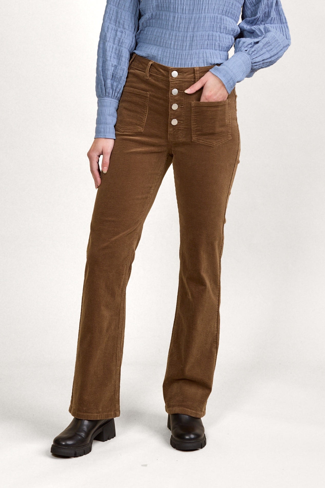Knewe 7086CF Potter Cord | Tan