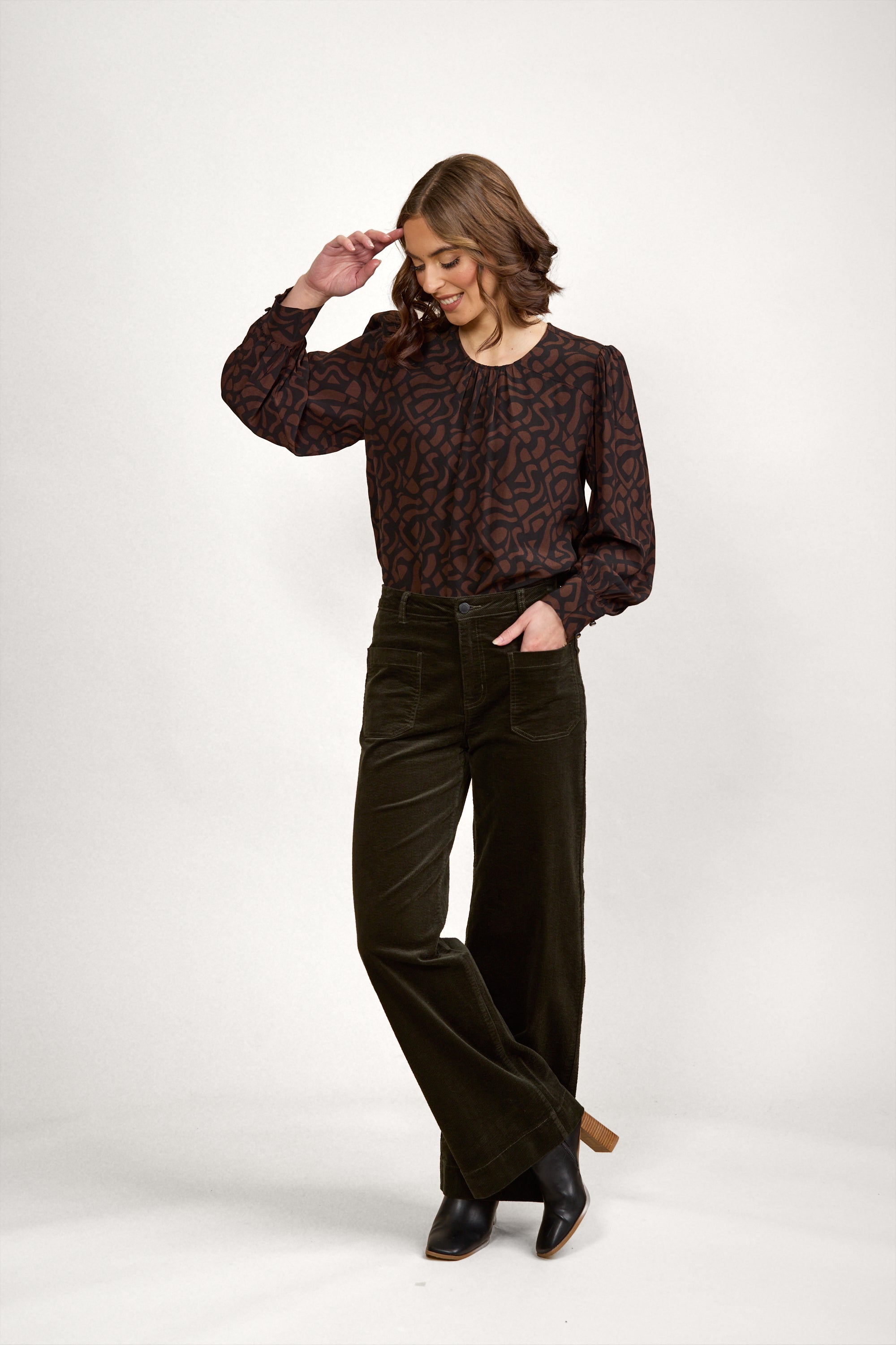 Knewe 7089C Roxie Cord | Hunter