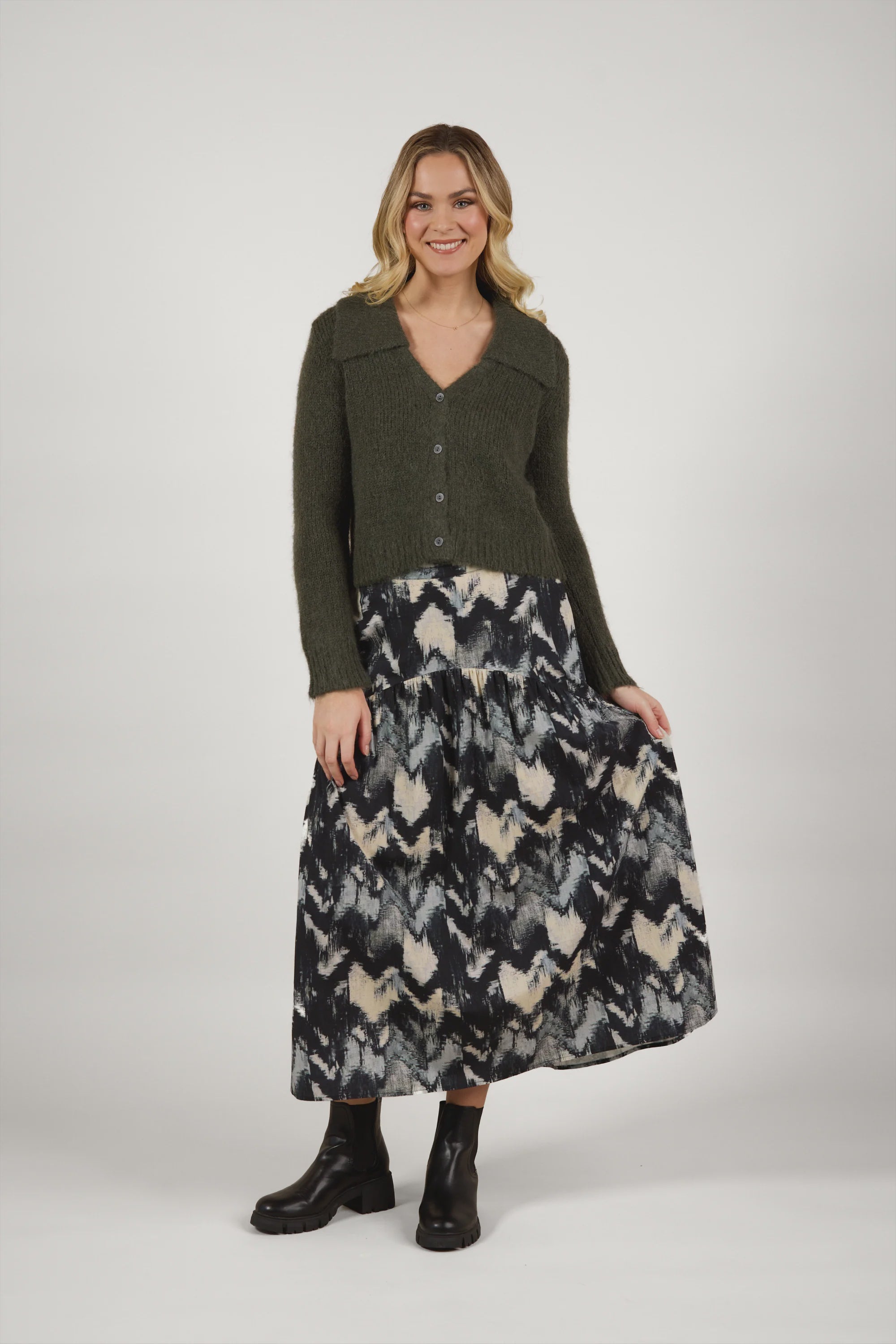 Knewe 2003 Vera Cardi | Hunter