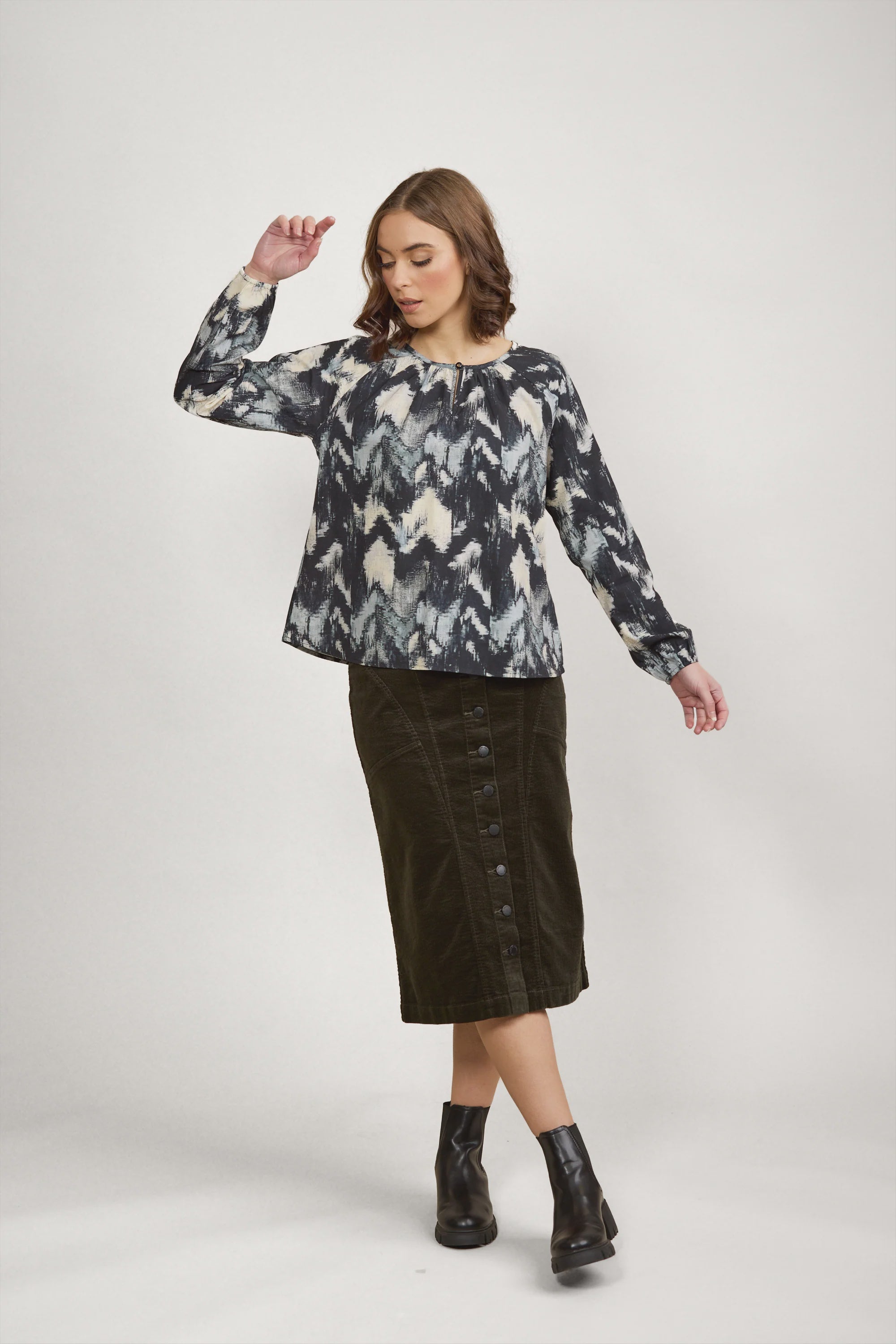 Knewe 5089 Story Top | Saint