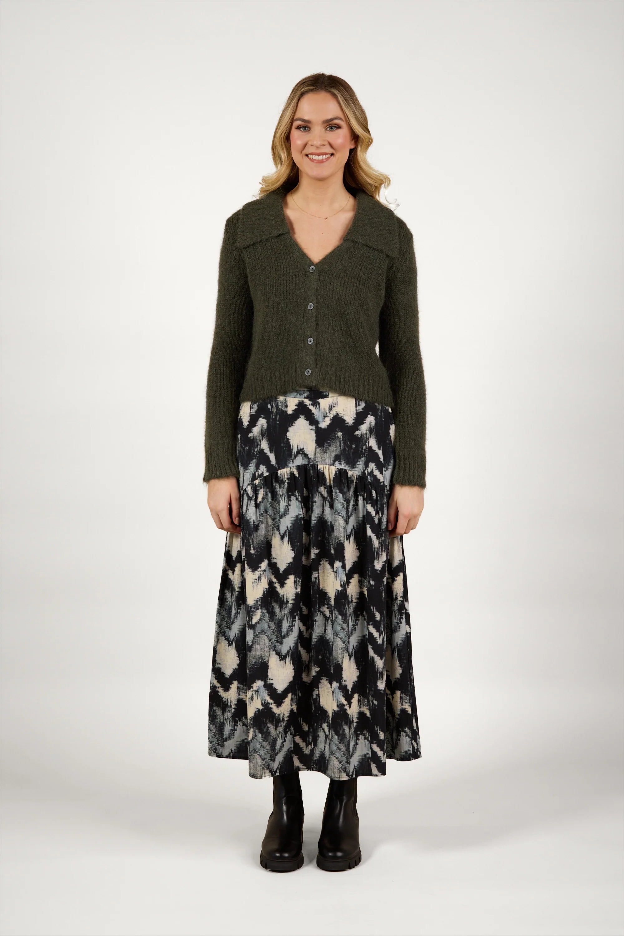 Knewe 2003 Vera Cardi | Hunter
