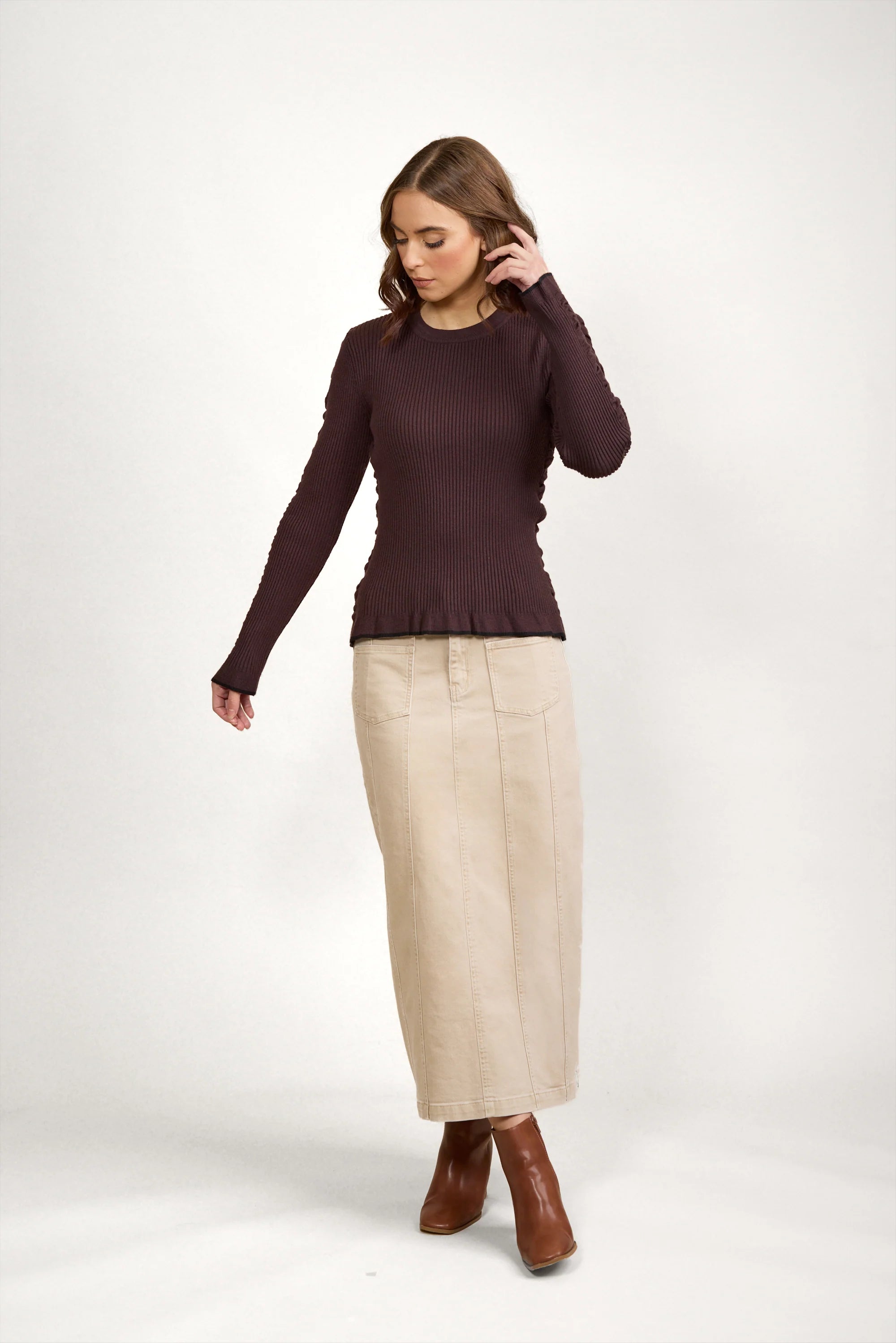 Knewe 2031 Luxe Sweater | Chocolate/Black