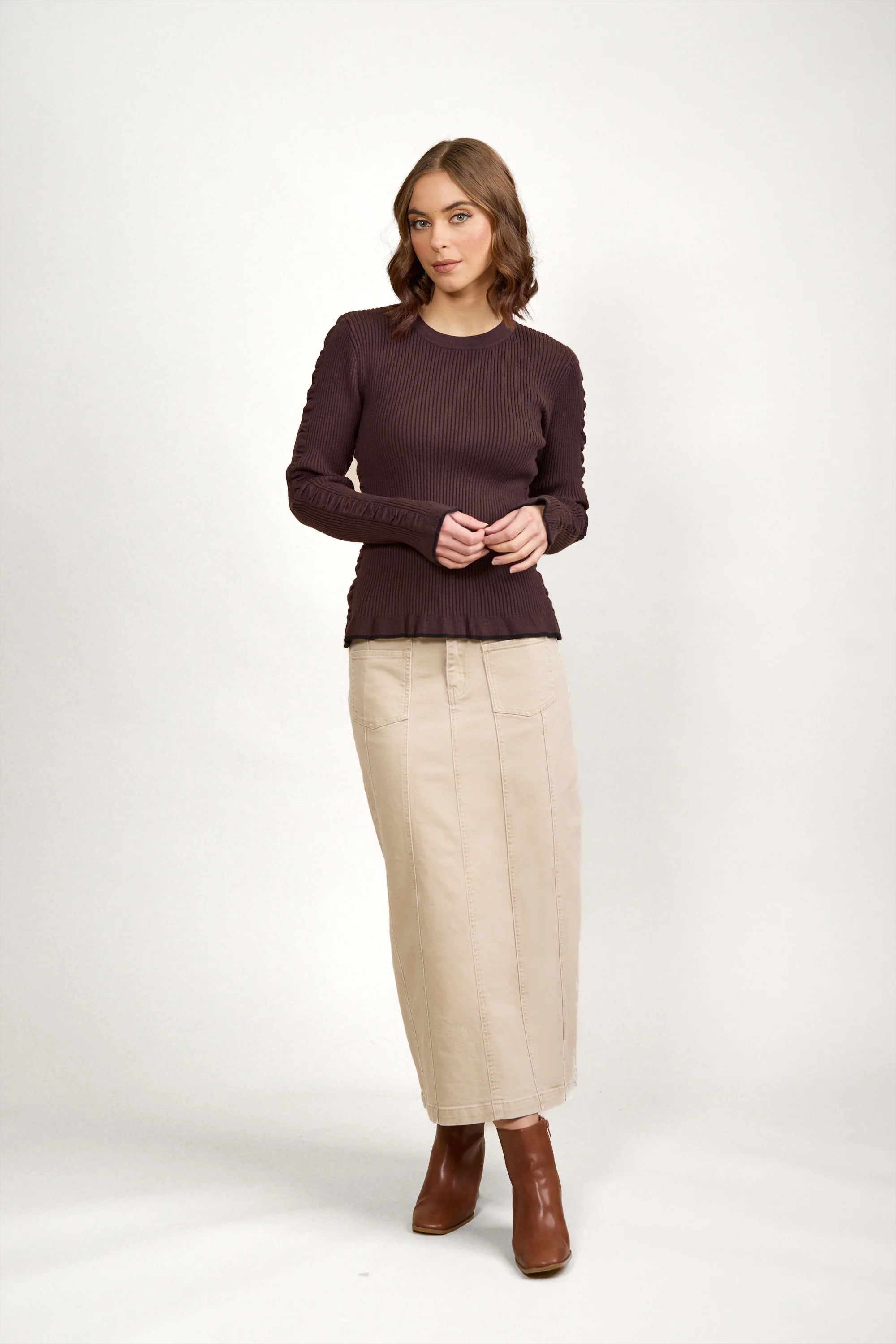 Knewe 2031 Luxe Sweater | Chocolate/Black