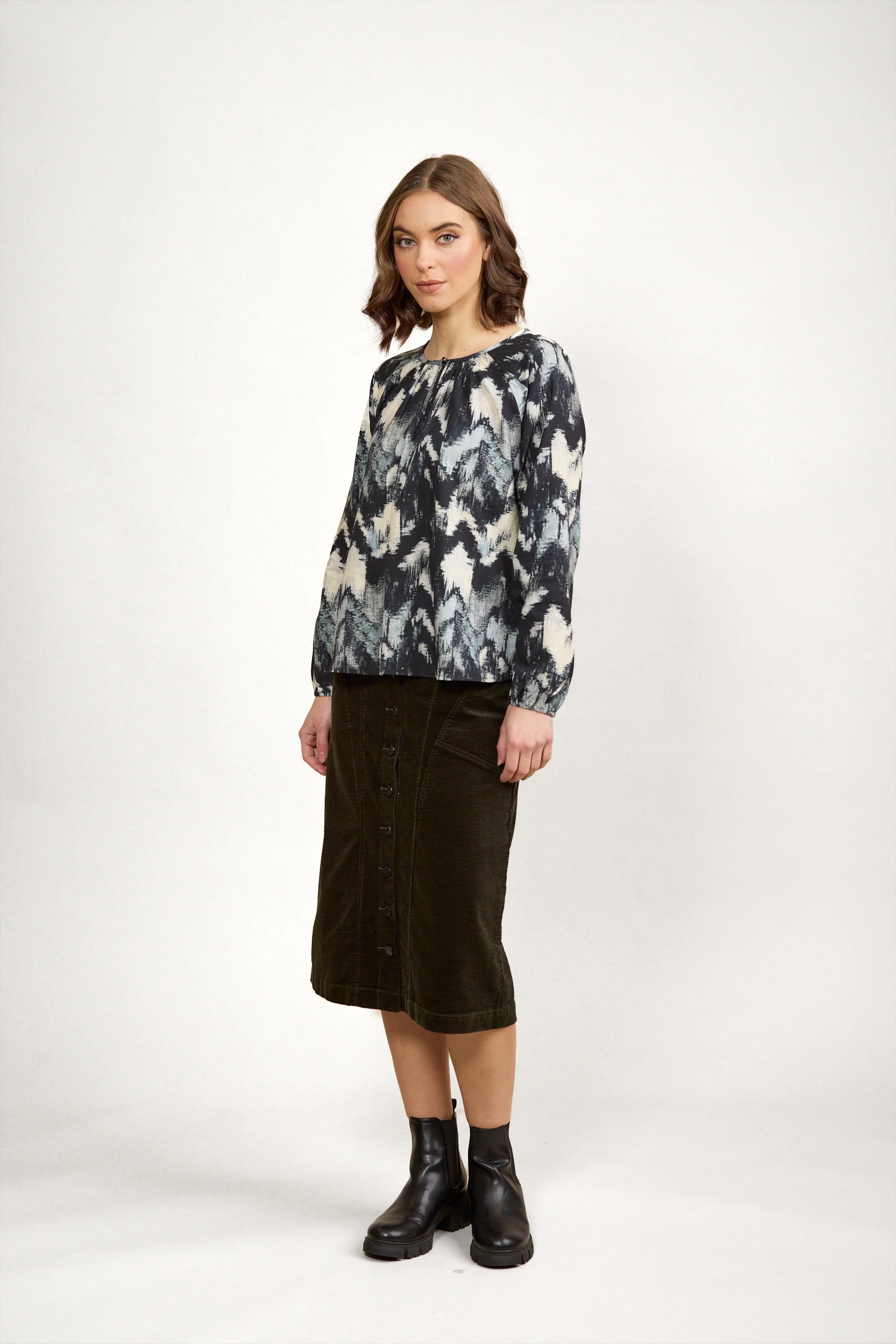 Knewe 5089 Story Top | Saint