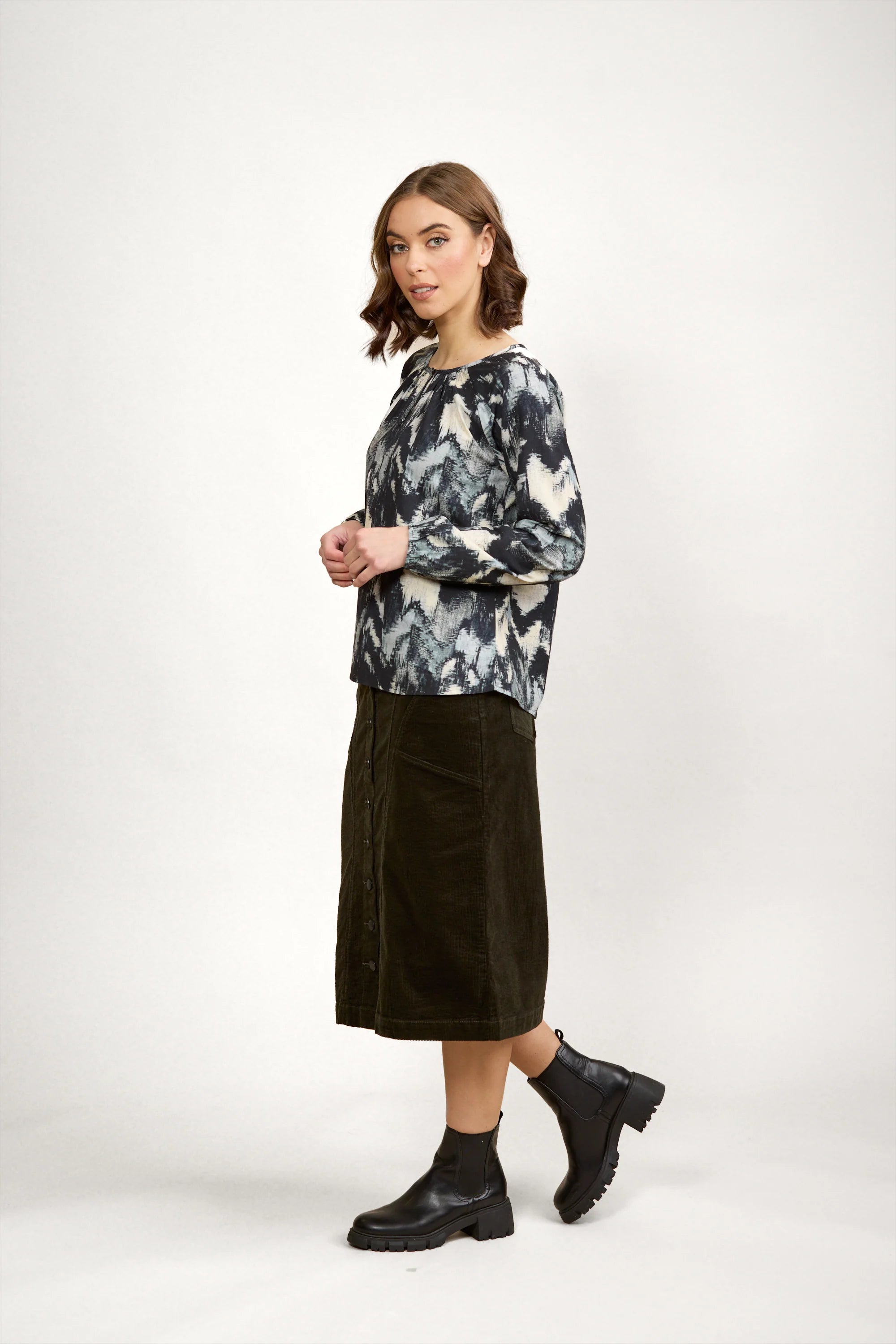 Knewe 5089 Story Top | Saint