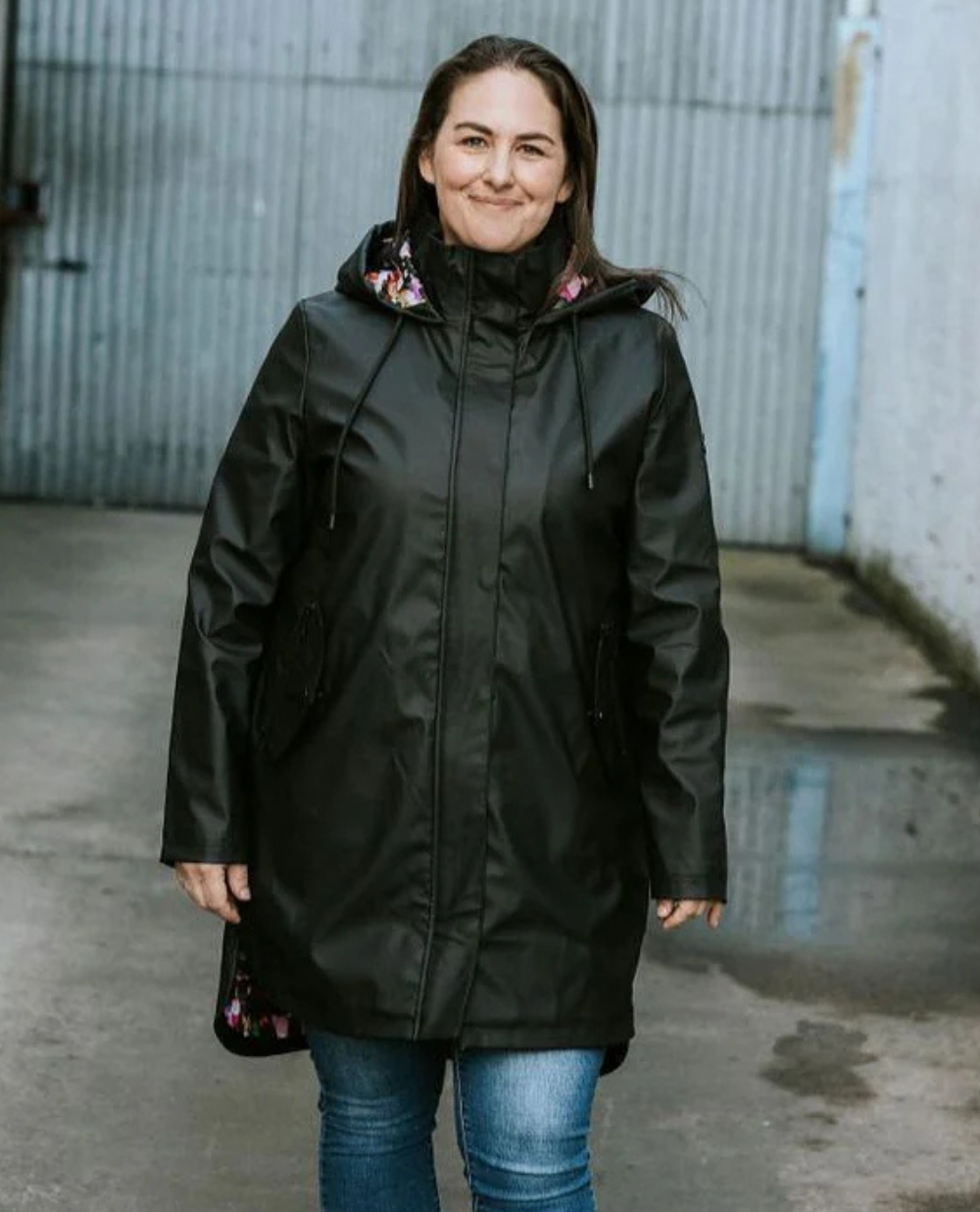 Moke Billie Rain Coat | Black with Purple Fleur