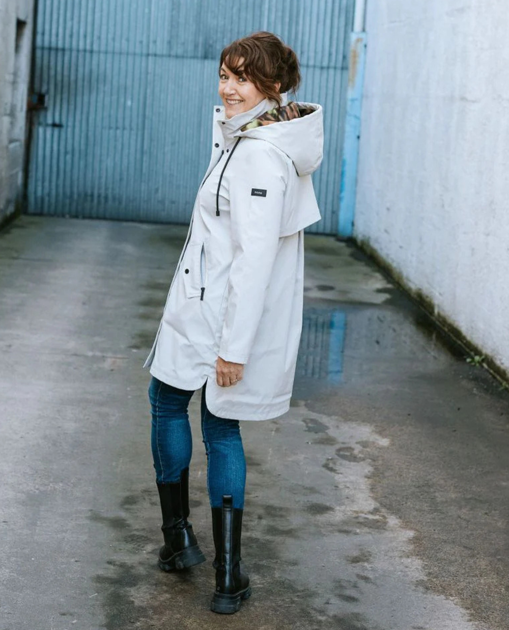 Moke Billie Rain Coat | Ice Crystal with Big Cat Blur