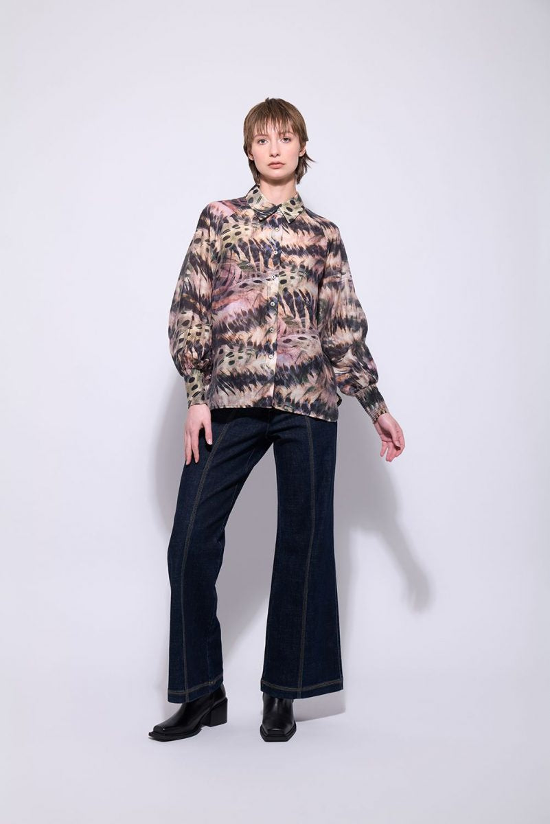 Neris Fly Girl Shirt | Feathers