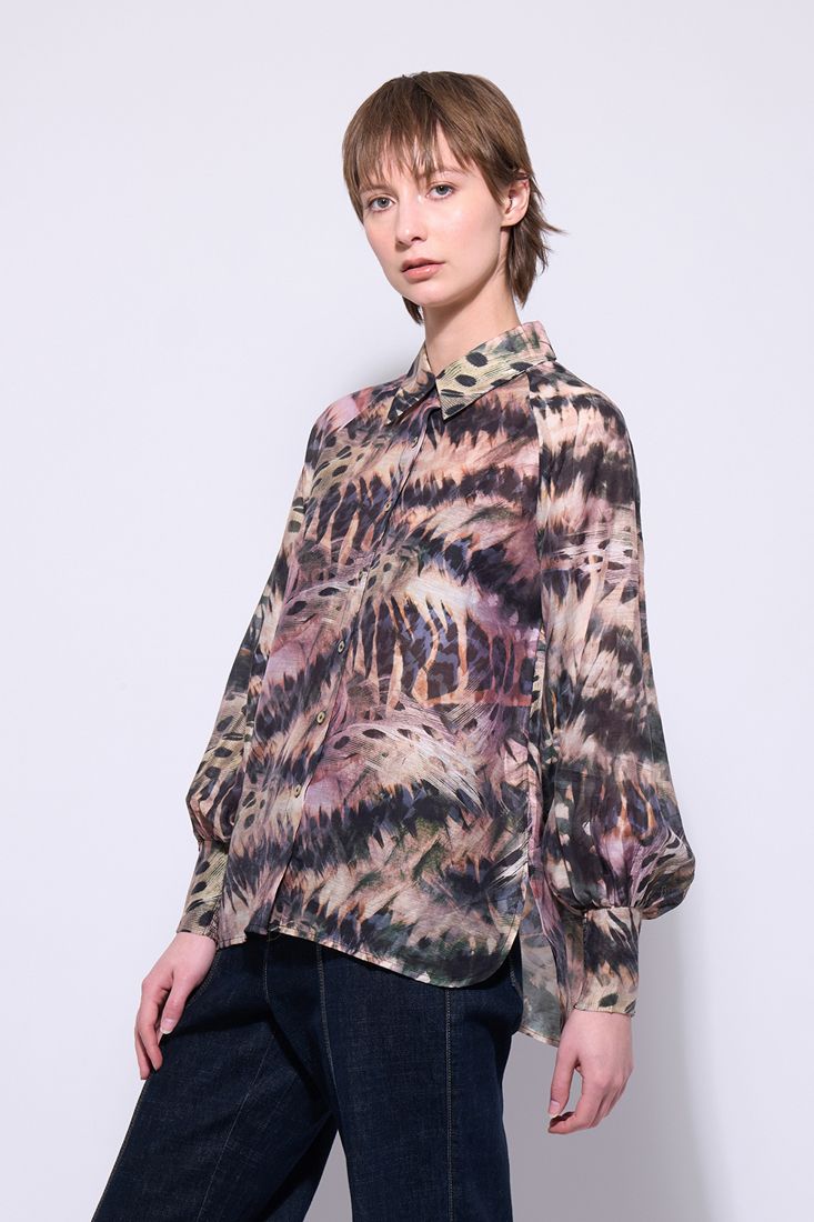 Neris Fly Girl Shirt | Feathers