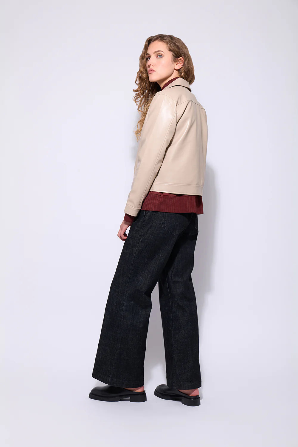 Neris Ida Jean | Black Wash
