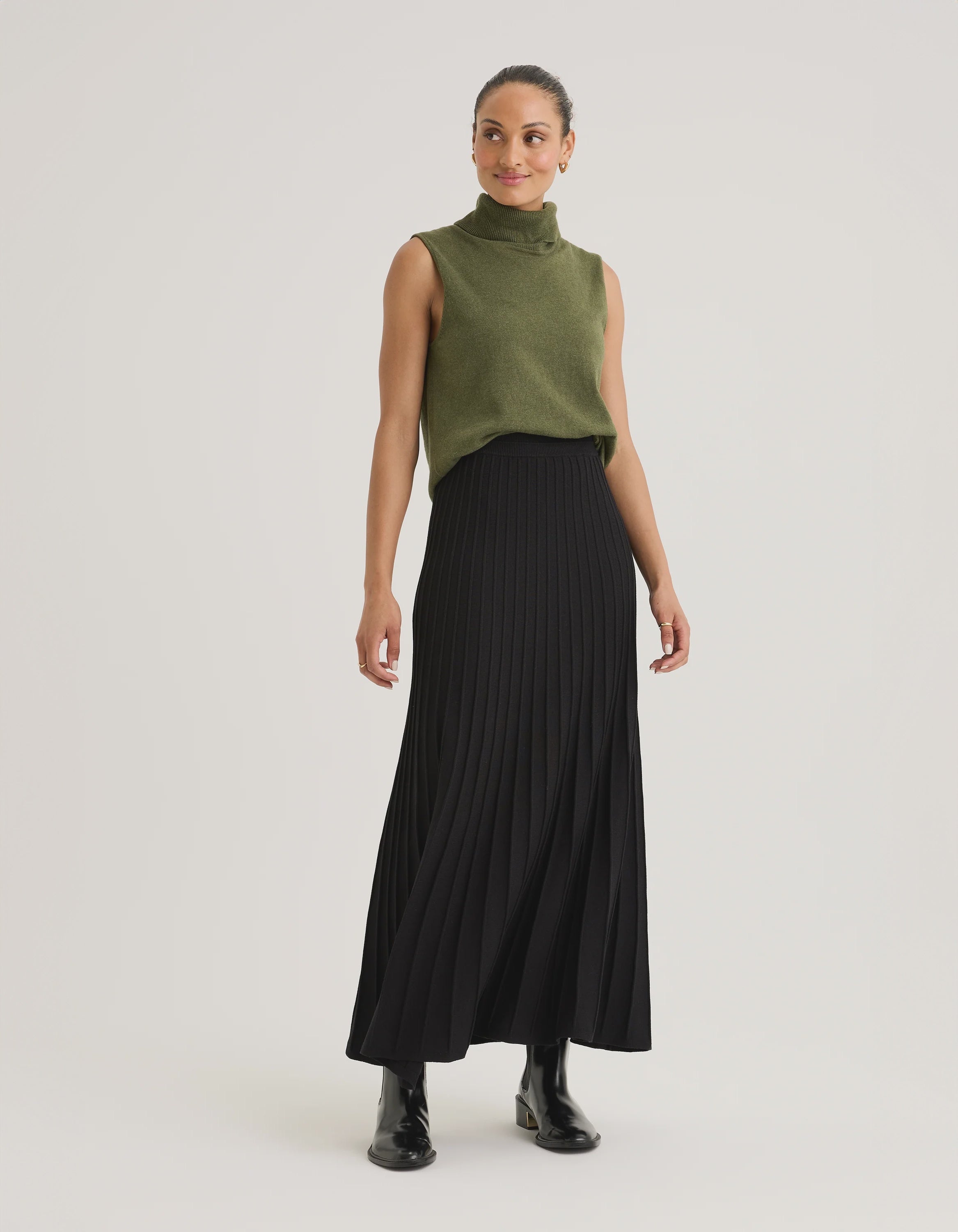 Yarra Trail Cedar Skirt | Black